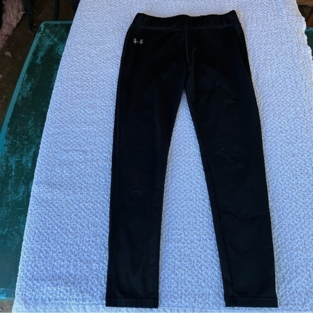 Under Armour girls size X-Large athletic pants leggings